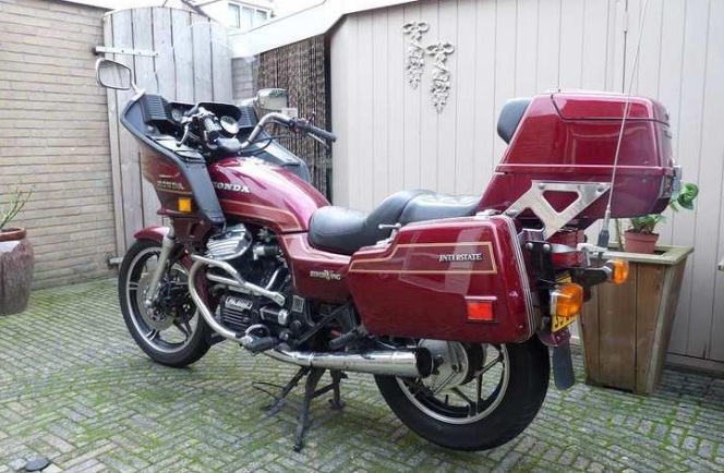 GL650-rood-2